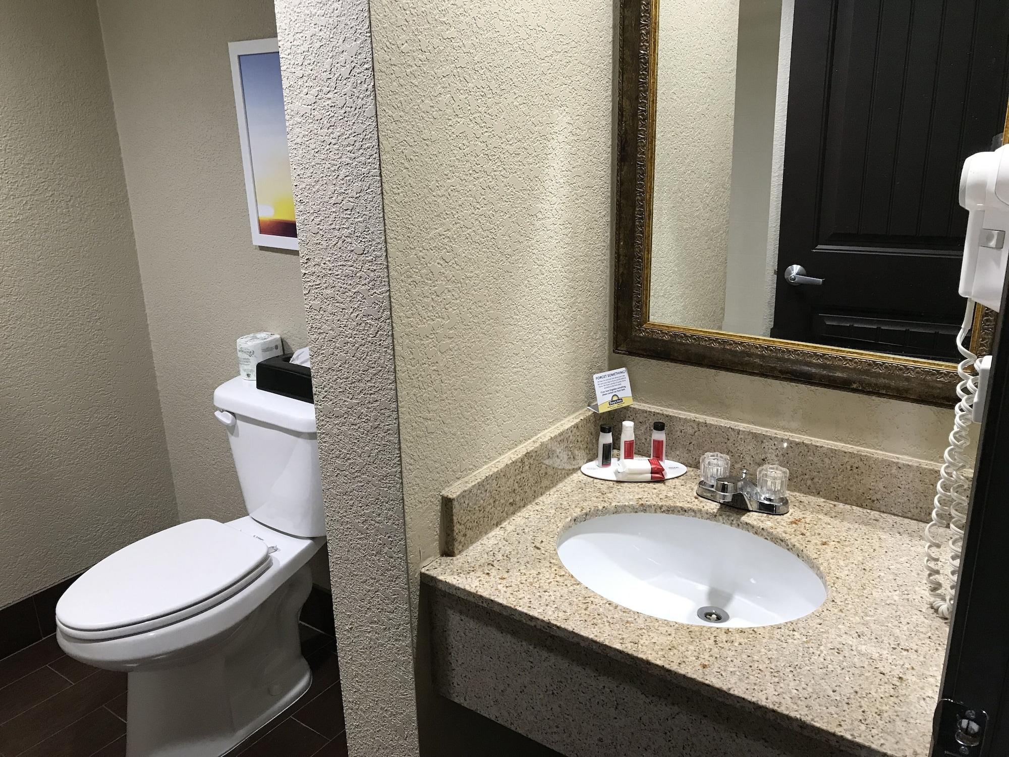 Days Inn By Wyndham Joplin Εξωτερικό φωτογραφία