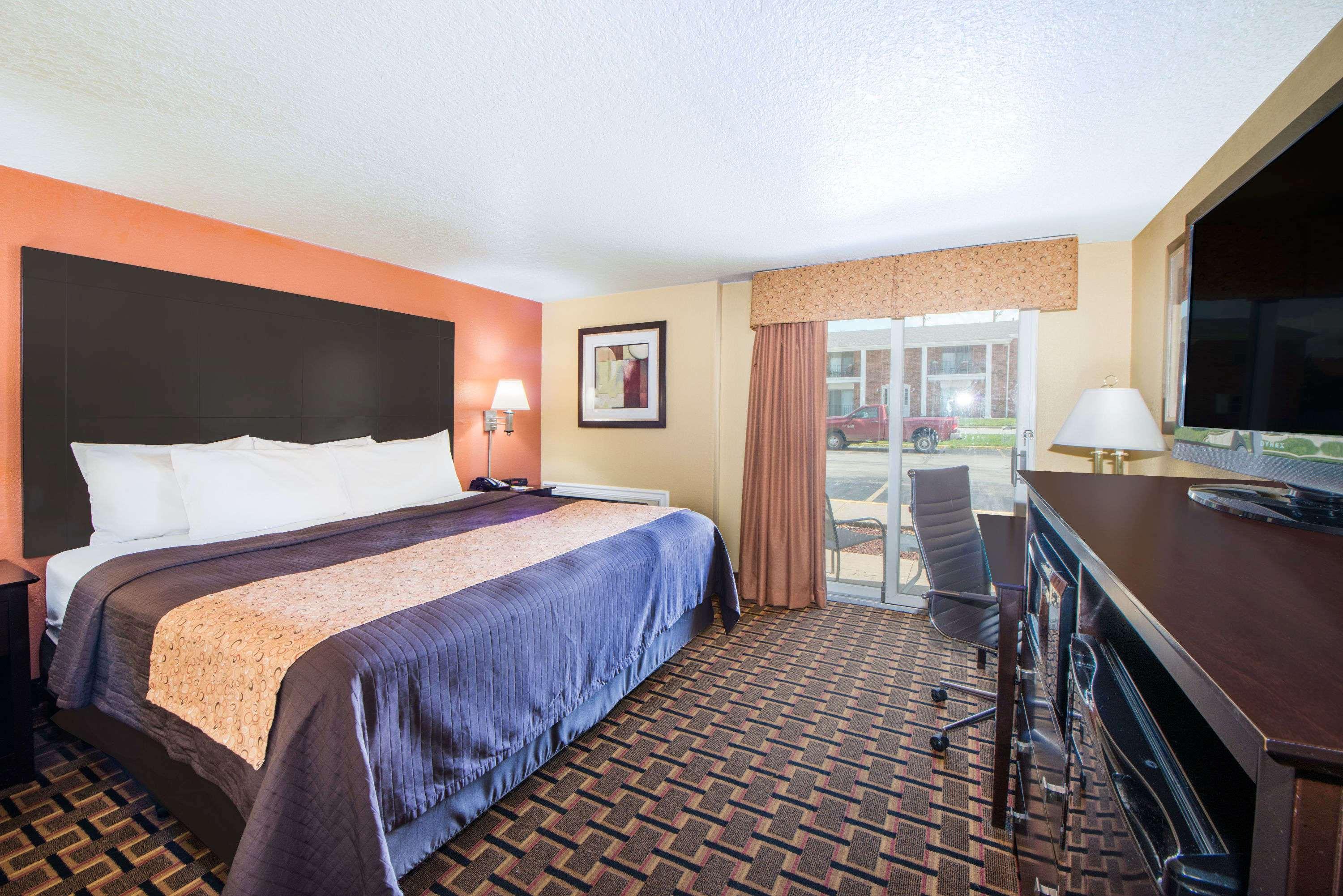 Days Inn By Wyndham Joplin Εξωτερικό φωτογραφία